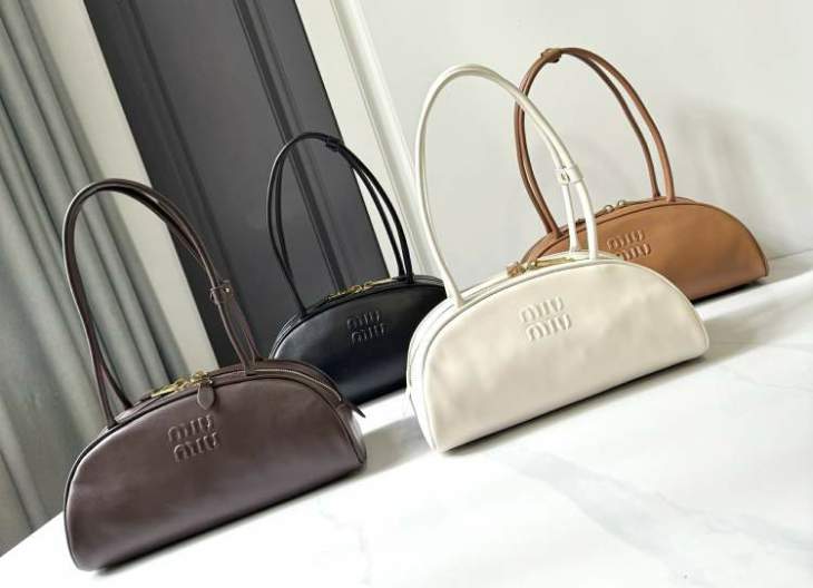 Picture of Miu Miu Handbags _SKUfw231413888fw